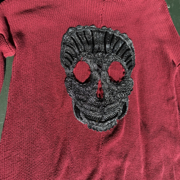 Red Knit Oversized Sweater with Skull Motif A5 Unknown Size Fits Like S - Picture 3 of 4